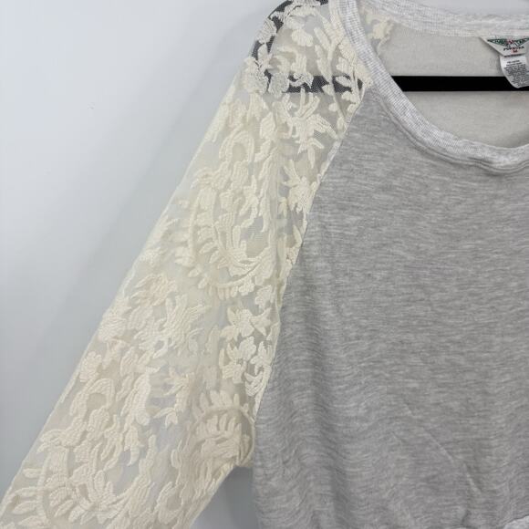 Hard Tail Forever Lace Dolman Sleeve Top Size Medium Gray Ivory Boxy Crop - Picture 4 of 10